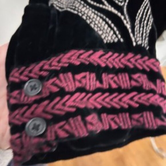 Johnny Was - Black Velvet Embroidered Top - L - Picture 5 of 7